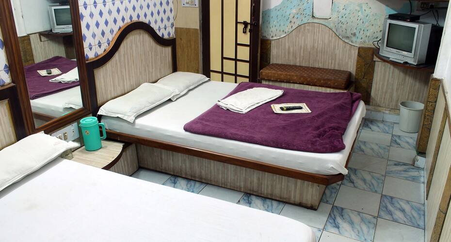 TG Stay Paharganj, New Delhi 5